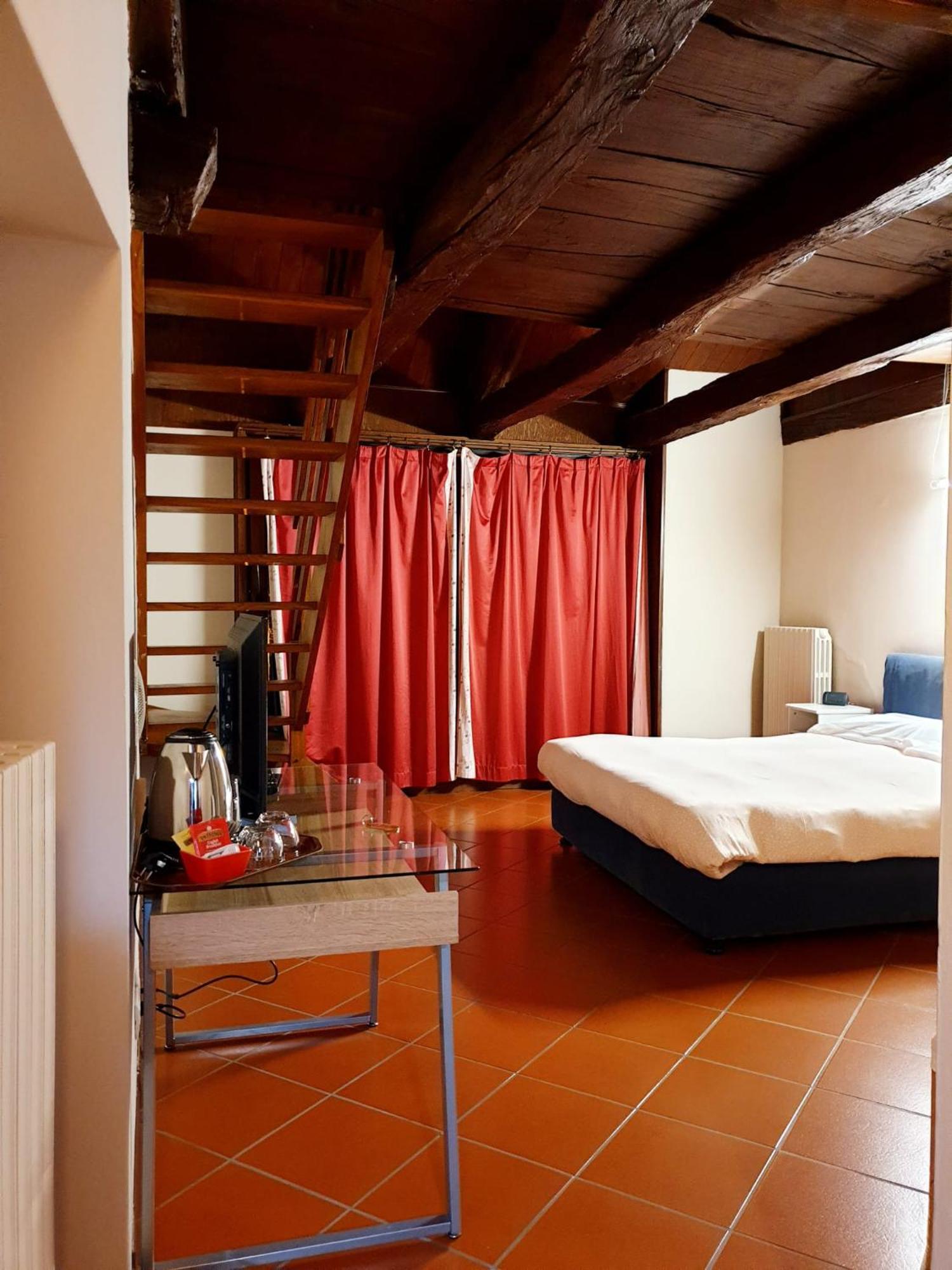 Piccolo Hotel Olina Orta San Giulio Buitenkant foto