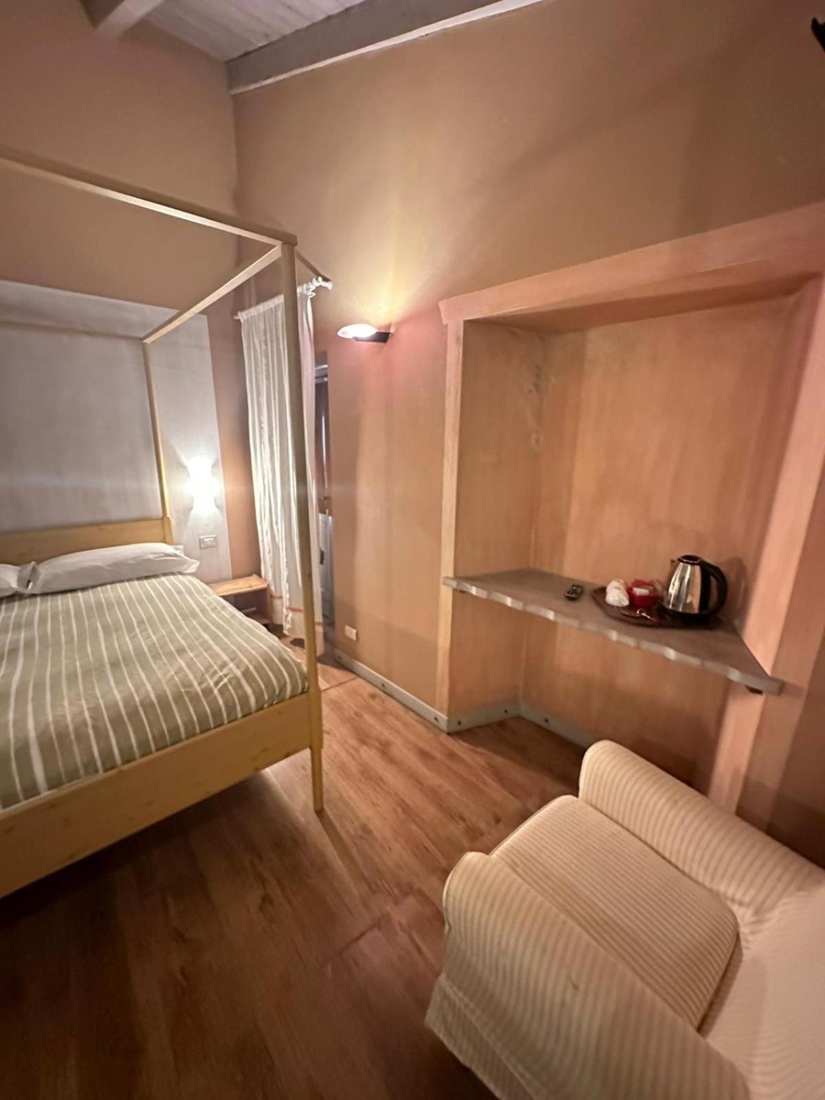 Piccolo Hotel Olina Orta San Giulio Buitenkant foto